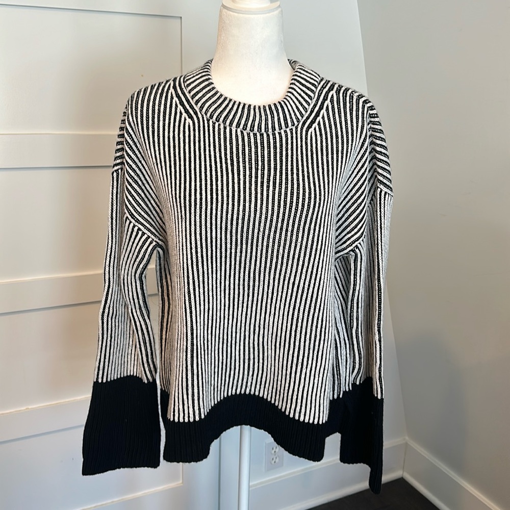 NWT: LaLigne Merino WoolAAA Sweater (fall 2023/winter 2024).